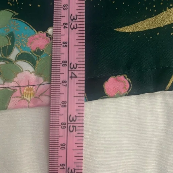 Gorgeous Robe - Picture 5 of 10